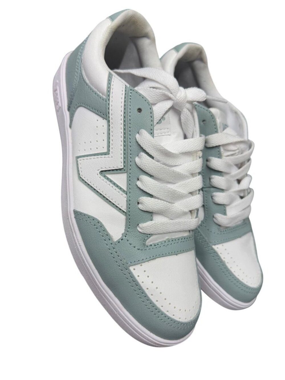 Vans Lowland Leather ComfyCush Sneakers 2-Tone Grey Mist White Shoes women’s 9.5